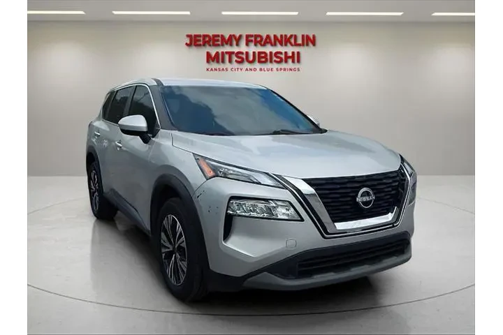 $21988 : Nissan Rogue 2023 SV 4dr Cro image 1