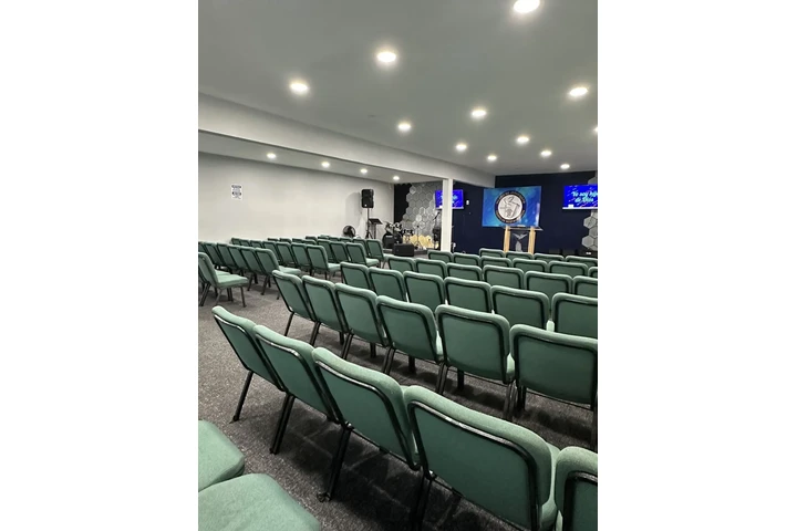 $200000 : Iglesia De Renta image 1