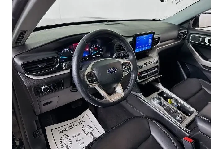 $32500 : Ford Explorer 2023 AWD XLT 4 image 9