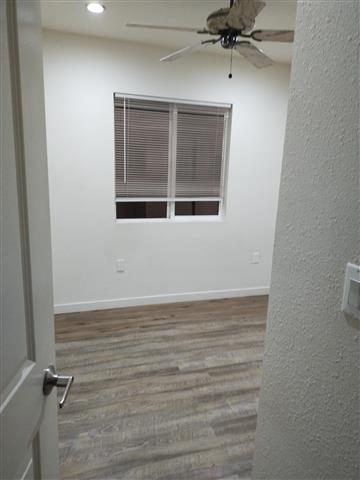 $750 : Room for rent in Compton image 2