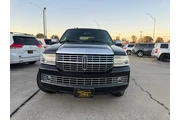 $8999 : 2014 Navigator 4WD thumbnail