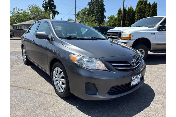 $6450 : 2013 Corolla LE image 5