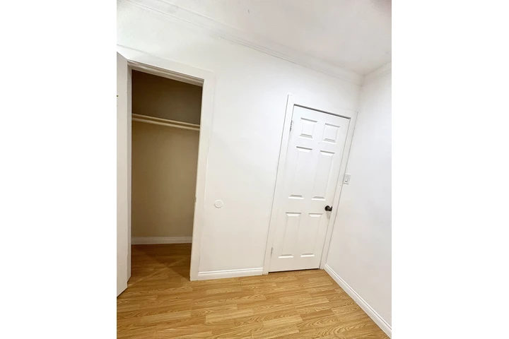 $1100 : Se renta cuarto  privado image 4