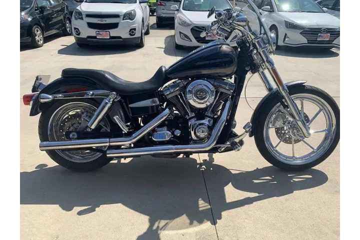 $11990 : 2007 Harley-Davidson Dyna CVO image 5