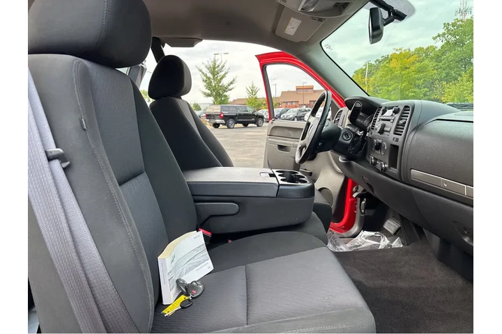 $15000 : 2011 Silverado 1500 LT image 5