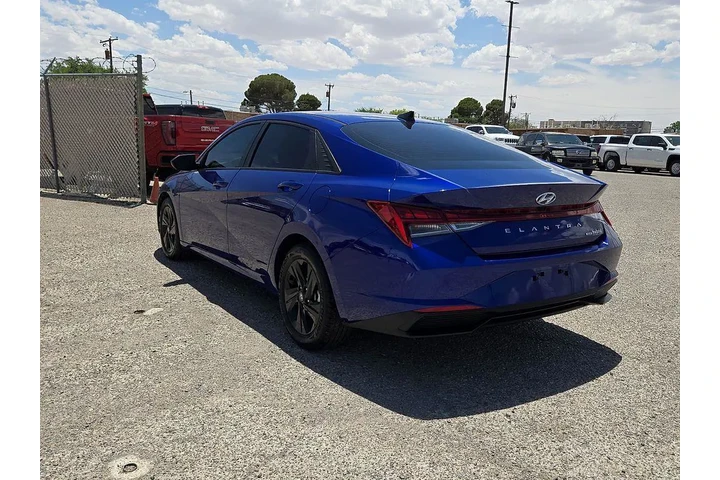 $21982 : Hyundai ELANTRA Hybrid 2023 image 2