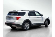 $24235 : Ford Explorer 2020 AWD XLT 4 thumbnail