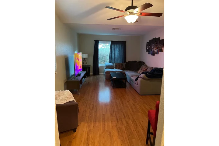 $1280 : 3 Recamaras 2 Baños image 6