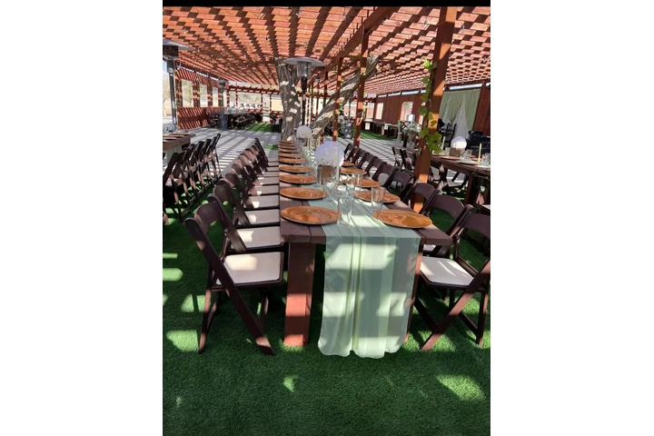 Fiestas frente a el Lago image 3