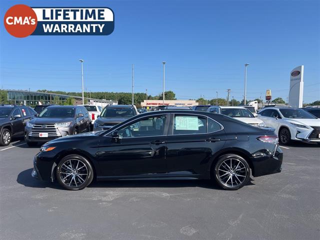 $26490 : PRE-OWNED 2022 TOYOTA CAMRY SE image 4