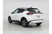 $19998 : Nissan Kicks 2023 SR 4dr Cro thumbnail