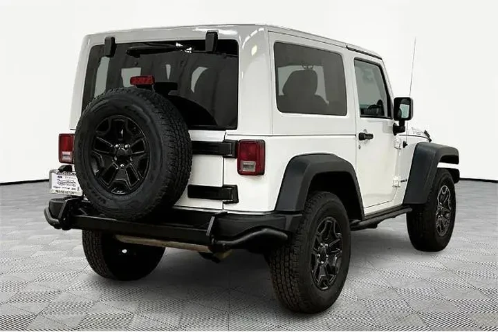 $17900 : Jeep Wrangler 2013 4x4 Sahar image 2