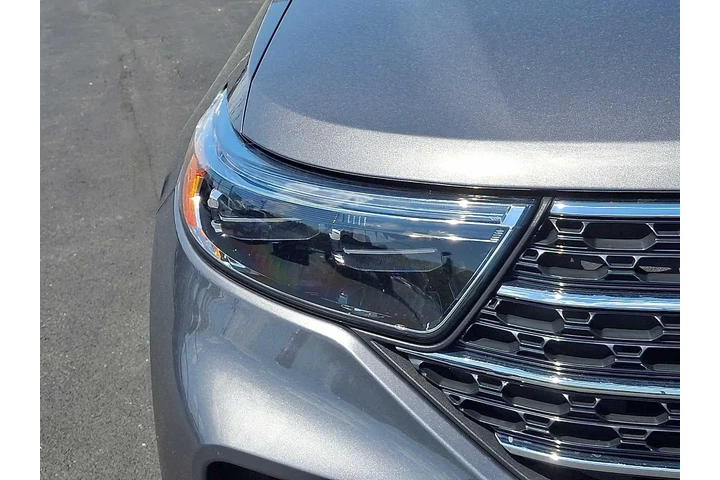 $32000 : Ford Explorer 2023 AWD XLT 4 image 9