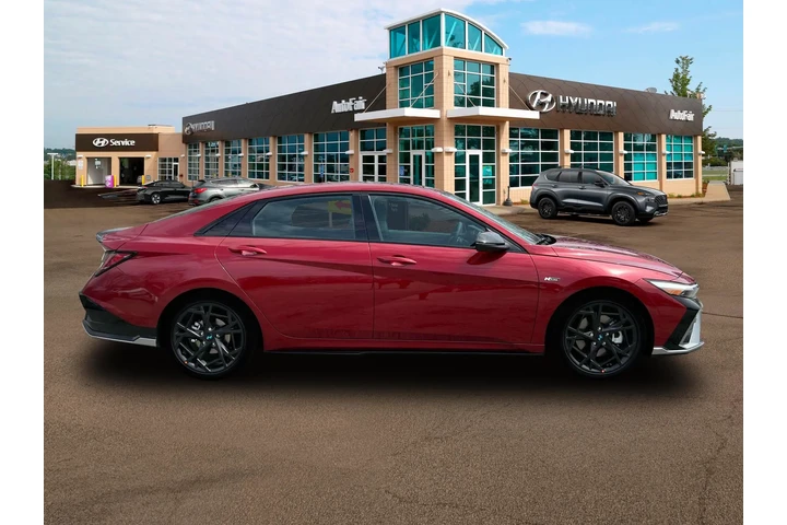 $25500 : Hyundai ELANTRA 2025 N Line image 9