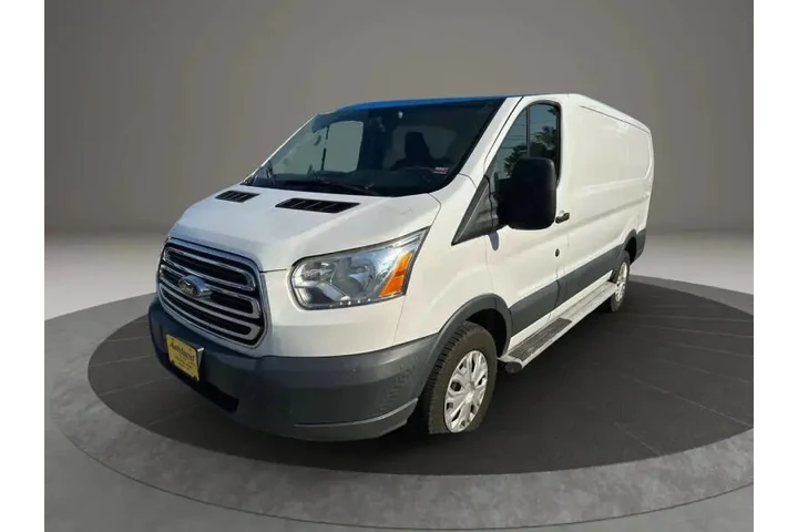 $10200 : 2018 Transit 250 image 3