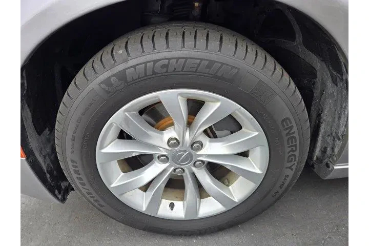 $16991 : Chrysler 300 2016 Limited 4d image 5