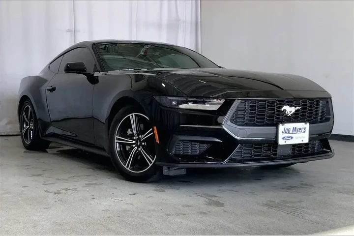 $30615 : Ford Mustang 2025 EcoBoost 2 image 1