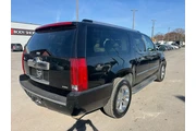 $4980 : 2007 Escalade ESV AWD 4dr thumbnail