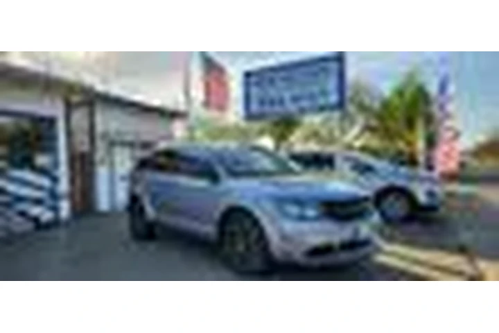 $8995 : 2018 Journey image 2