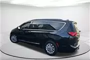 $12490 : Pre-Owned 2017 Pacifica Touri thumbnail