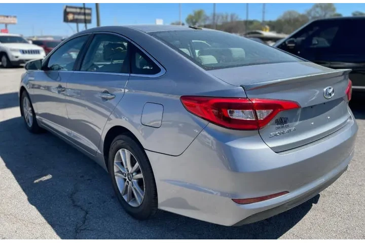 $6900 : 2016 Sonata image 4