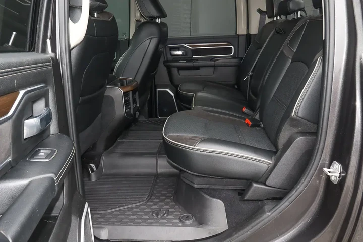 $67988 : 2024 3500 Laramie 4x4 Crew Ca image 8