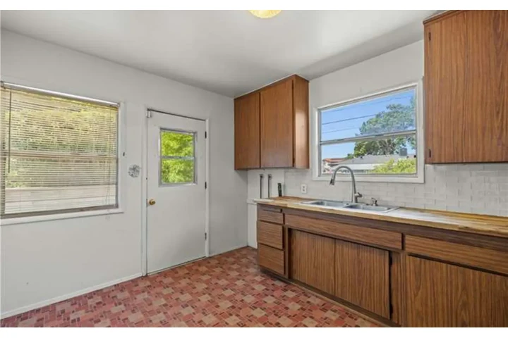 $1000 : Casa en alquiler image 5