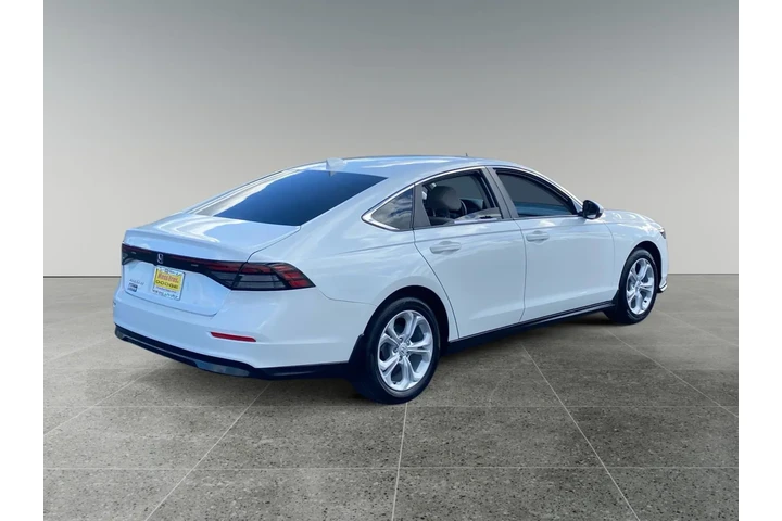 $29264 : Honda Accord 2024 LX 4dr Sed image 5