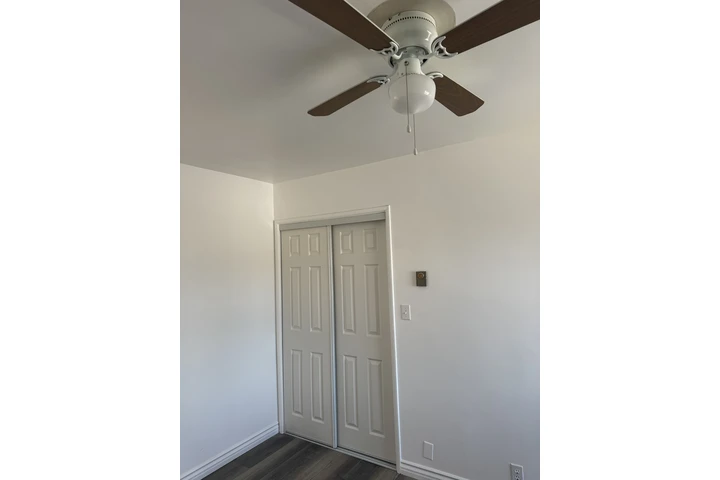 $2400 : Apartamento de Renta Bellflowe image 10