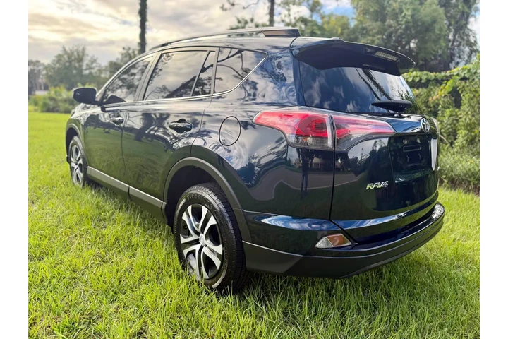 $16199 : 2018 TOYOTA RAV4 LE image 5