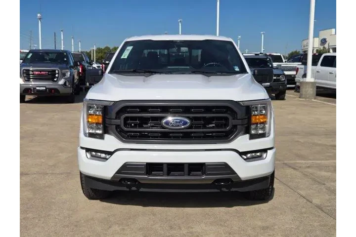 $39527 : Ford F-150 2023 4x4 XLT 4dr image 8