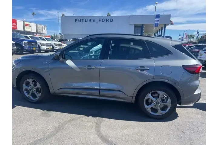 $22488 : Ford Escape 2024 AWD ST-Line image 6