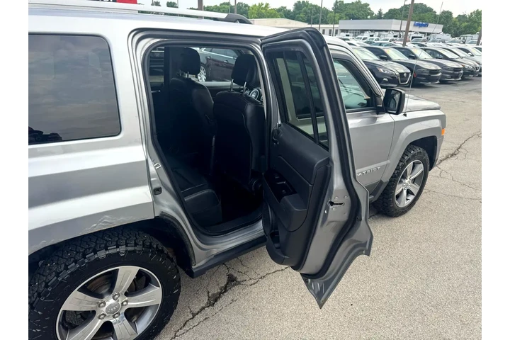 $8750 : 2016 Patriot 4WD 4dr High Alt image 10