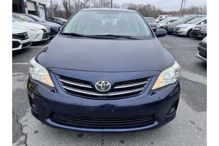 $8900 : 2013 Corolla LE image 3