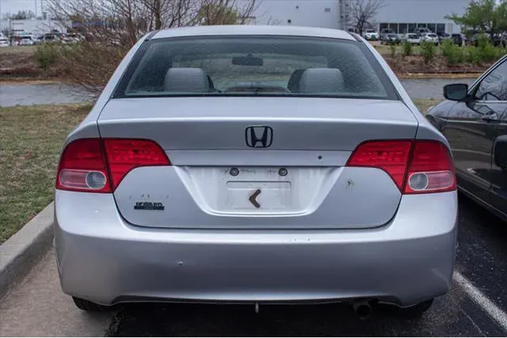 $5000 : Honda Civic 2008 LX 4dr Seda image 5