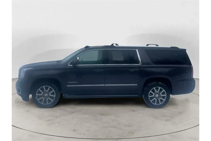 $26961 : GMC Yukon XL 2018 4x4 Denali image 2