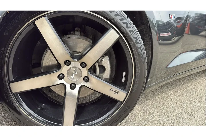 $12957 : Chevrolet Camaro 2017 LT 2dr image 8