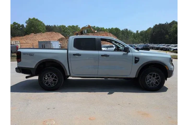 $35309 : Ford Ranger 2024 4x4 XLT 4dr image 3