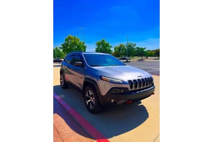 $9000 : 2014 Cherokee Trailhawk image 6