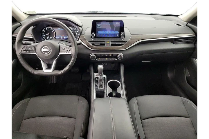 $21998 : Nissan Altima 2023 2.5 SV 4d image 9