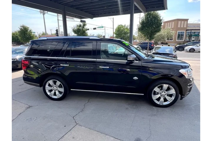 2022 Expedition King Ranch 4WD image 4