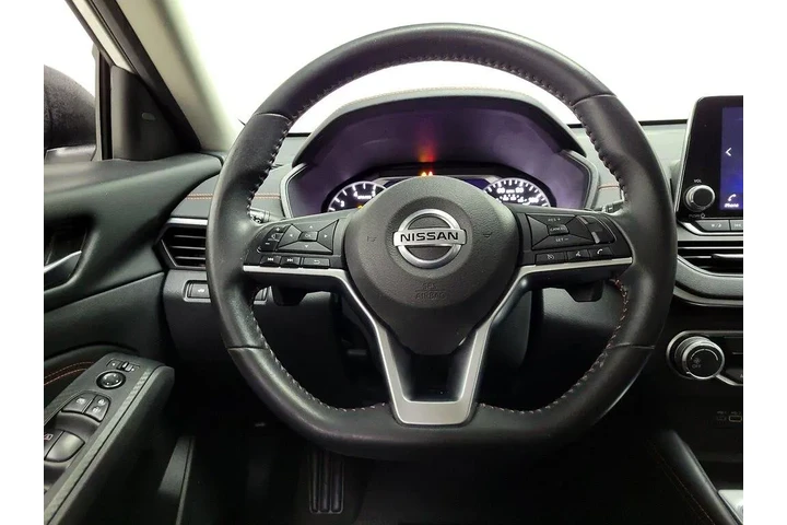 $19998 : Nissan Altima 2022 2.5 SR 4d image 10