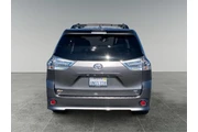 $31951 : Toyota Sienna 2020 SE 8-Pass thumbnail