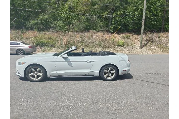 $10990 : Ford Mustang 2015 V6 2dr Con image 5