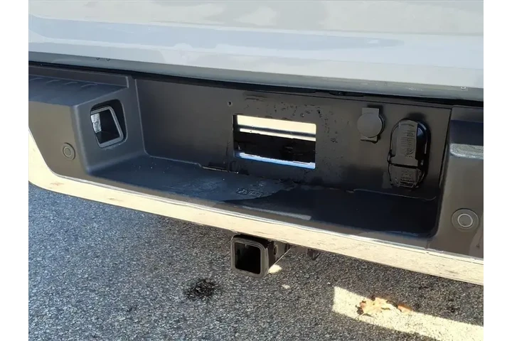 $39986 : Ford F-150 2025 4x4 XLT 4dr image 5