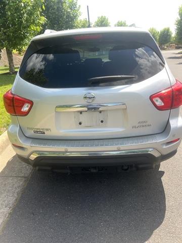 $11000 : PRE-OWNED 2017 NISSAN PATHFIN image 2