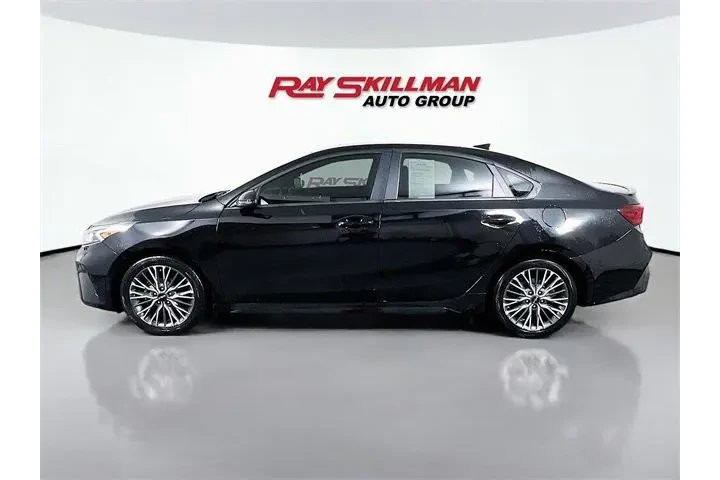 $21975 : Kia Forte 2023 GT-Line 4dr S image 4