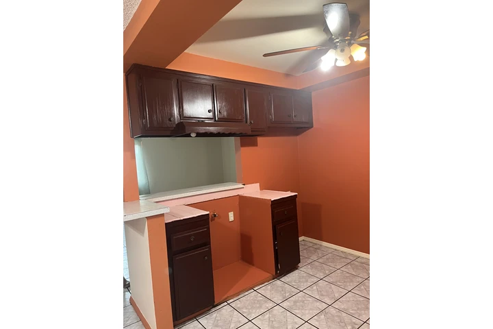 $3900 : Very spacious apartment image 1