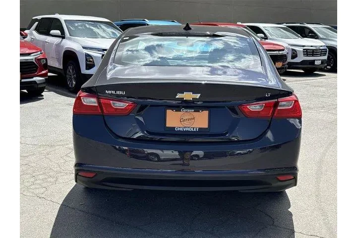 $19600 : Chevrolet Malibu 2025 LT 4dr image 4