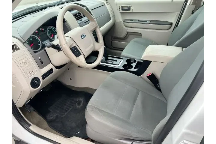 $2900 : Ford Escape 2012 XLS 4dr SUV image 10